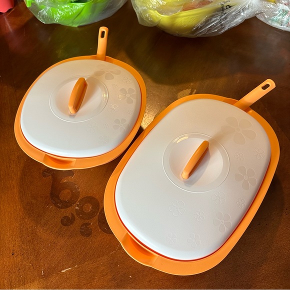 Tupperware Legacy Serving Containers Set - Picture 1 of 4